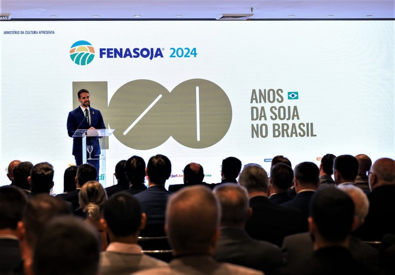 Lançamento da Fenasoja comemora o centenário do grão no Brasil