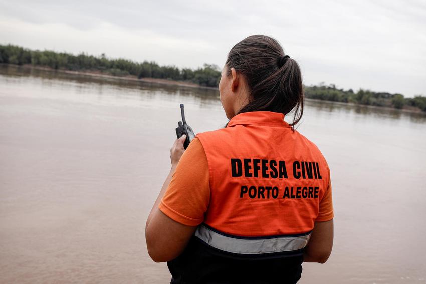 Defesa Civil de Porto Alegre emite alerta para risco de inundações