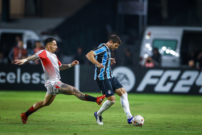 Grêmio encerra preparação para o Grenal e deve ter Kannemann no clássico