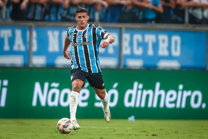 Grêmio perde para o Flamengo e vê zona do rebaixamento se aproximar