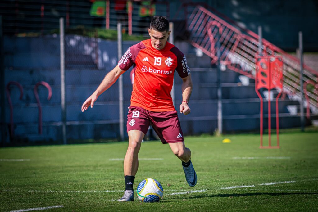 Roger terá retornos contra o Athletico