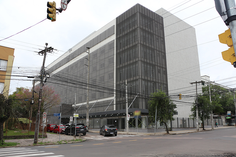 Centro de Oncologia e Hematologia é inaugurado em Porto Alegre com capacidade para atender até 60 pacientes por dia