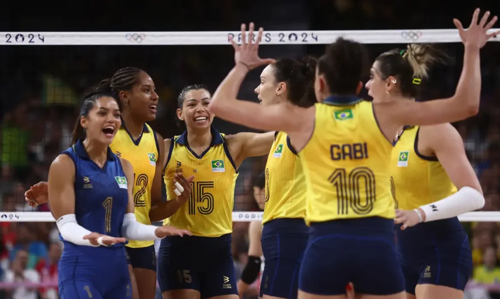 Vôlei feminino do Brasil avança às semifinais das Olimpíadas de Paris