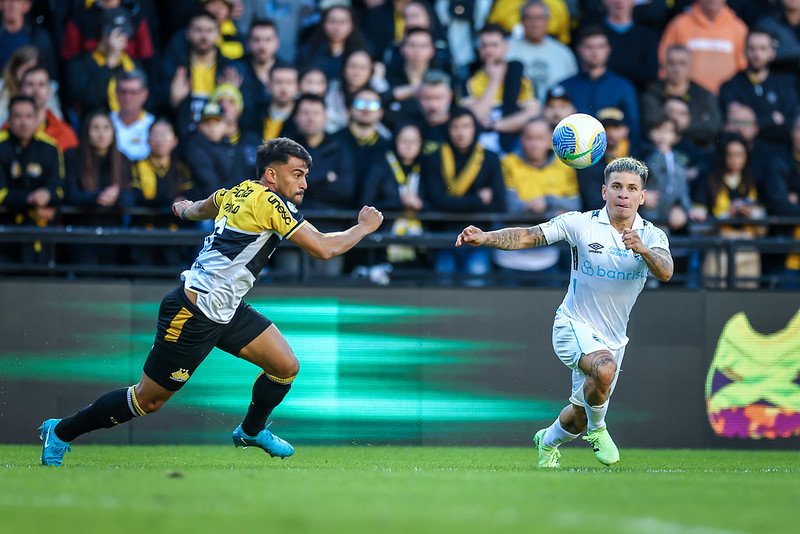 Tricolor enfrenta concorrência do Boca Juniors por Soteldo