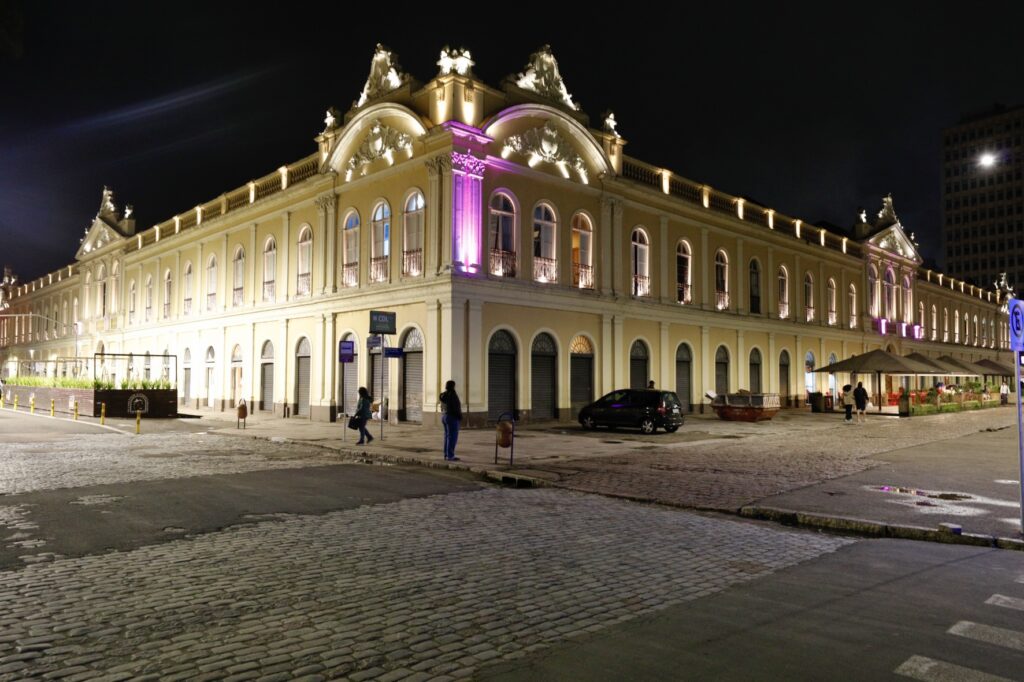 Serviços Essenciais em Porto Alegre no Feriado do Servidor e Finados