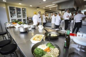 Curso gratuito de boas práticas em alimentação está com inscrições abertas