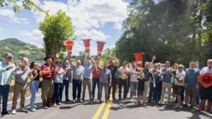 Vice-governador inaugura pavimentação de vias em Formigueiro e vistoria recapeamento de trecho da ERS-149 em Nova Palma