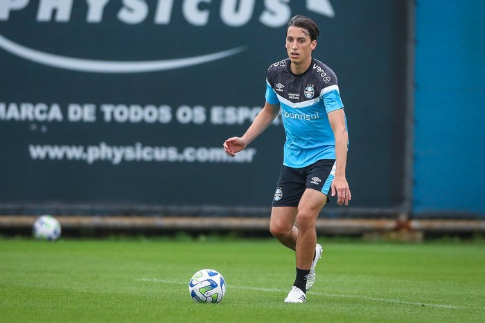 GRÊMIO ENFRENTA O CORINTHIANS NA ARENA EM DESPEDIDA DE GEROMEL