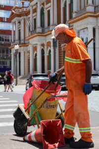 Prefeitura mantém serviços essenciais no feriado de Ano-Novo