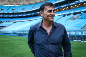 Gustavo Quinteros e sua comissão técnica conheceram a Arena do Grêmio